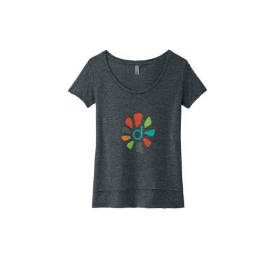 Women's Scoop Neck Tee